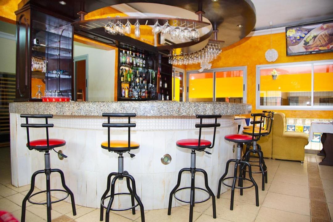 אבידג'אן Cypa Hotel מראה חיצוני תמונה