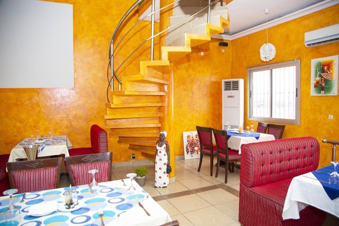 אבידג'אן Cypa Hotel מראה חיצוני תמונה