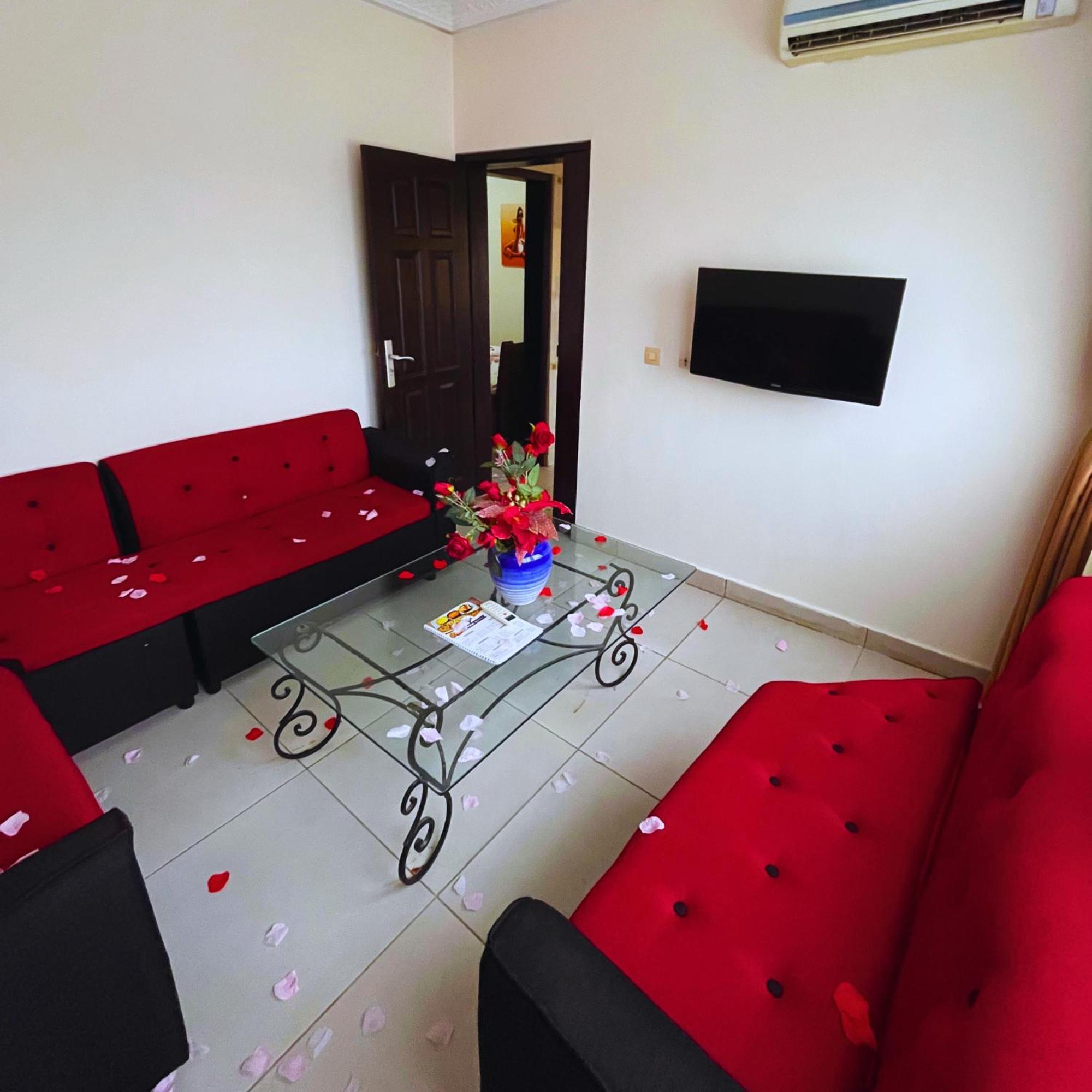 אבידג'אן Cypa Hotel מראה חיצוני תמונה