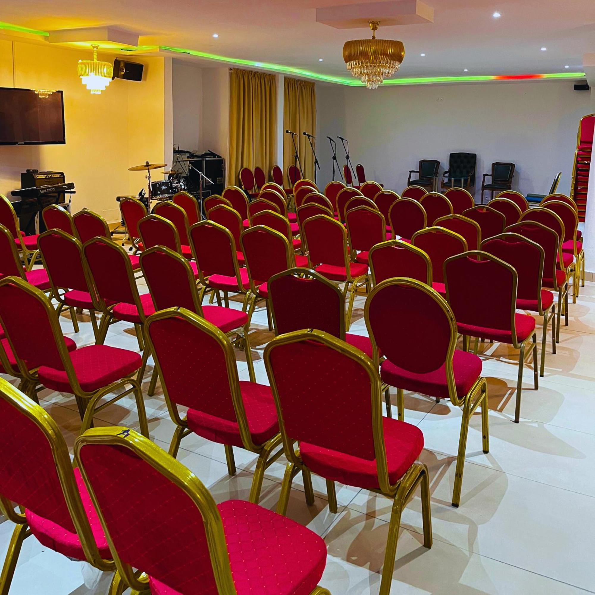 אבידג'אן Cypa Hotel מראה חיצוני תמונה