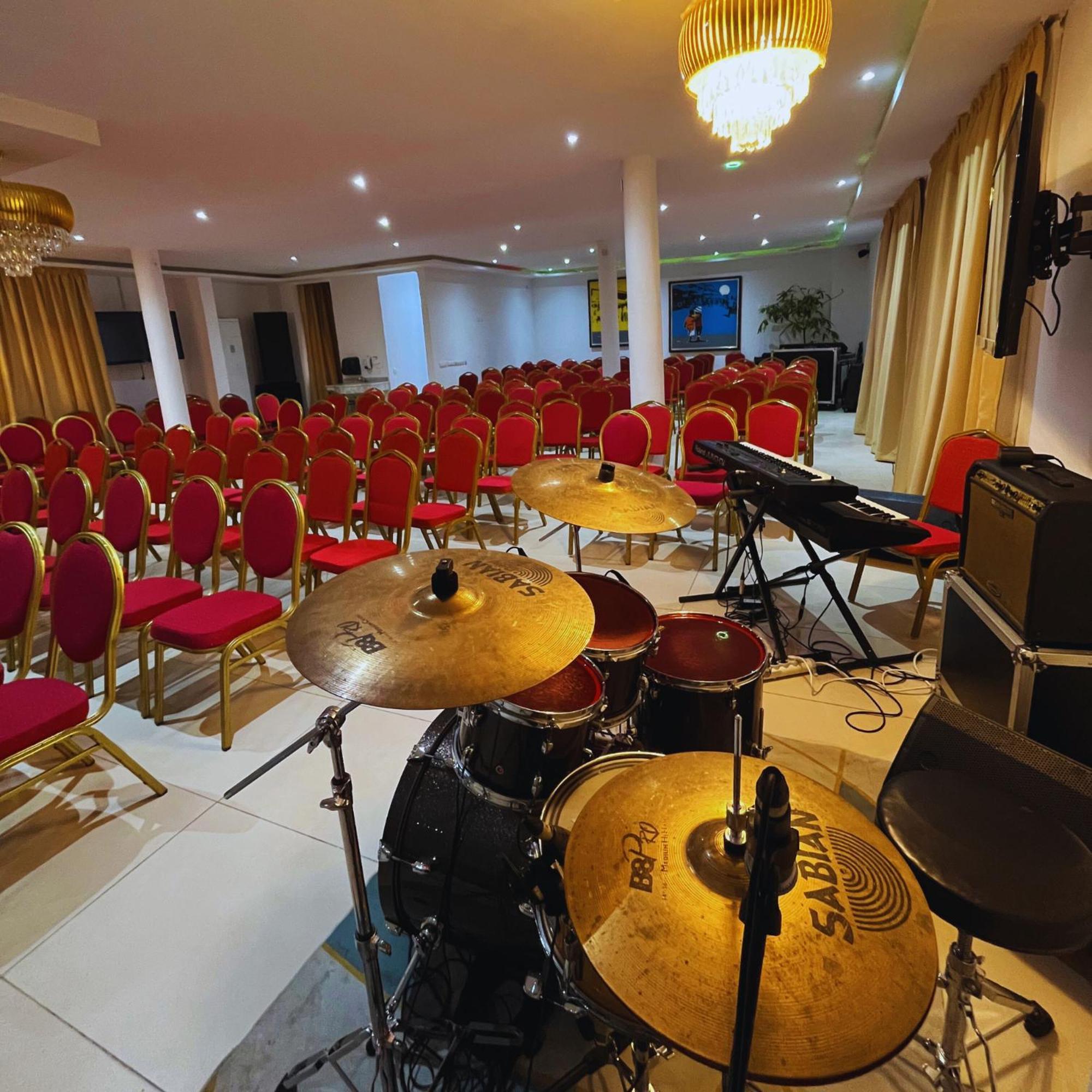 אבידג'אן Cypa Hotel מראה חיצוני תמונה